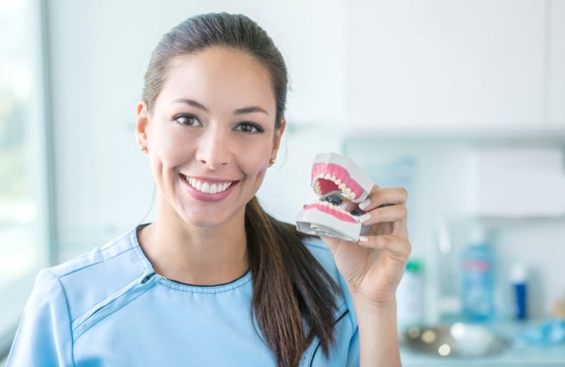 oral health habits that reduce your risk of dental emergencies